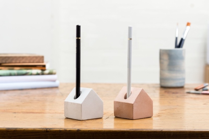 Concrete Pen House (ｺﾝｸﾘｰﾄ ﾍﾟﾝﾊｳｽ) コンクリート製 家デザイン ペン立て
