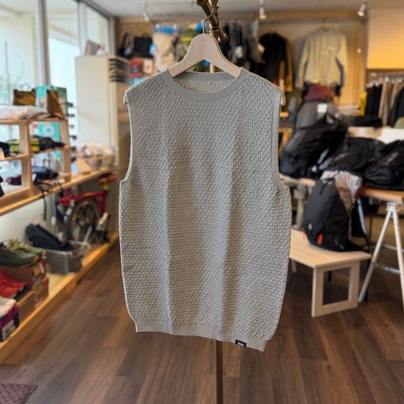 BRING WUNDERWEAR シームレススリーブレス