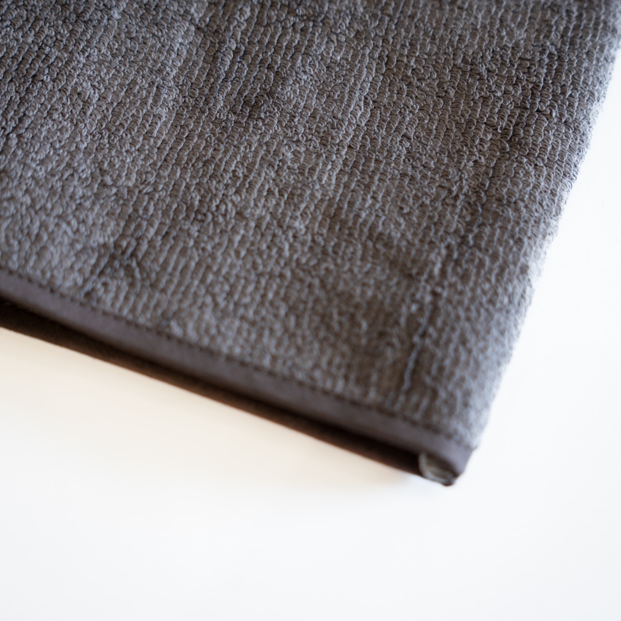 YAMATABI サッパリタオル Mitten（石鹸なし/皮脂汚れ/登山の汗のベタつき除去）