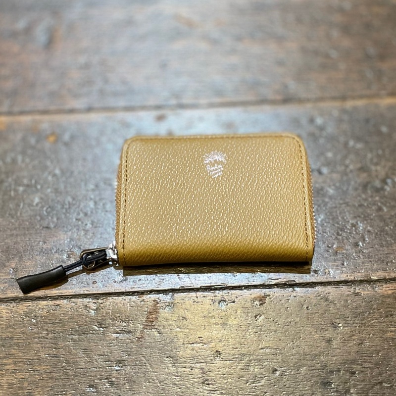 RawLow Mountain Works Hillary Wallet 01 RawLow Mountain Works Hillary Wallet 03 ⁄ロウロウ マウンテン