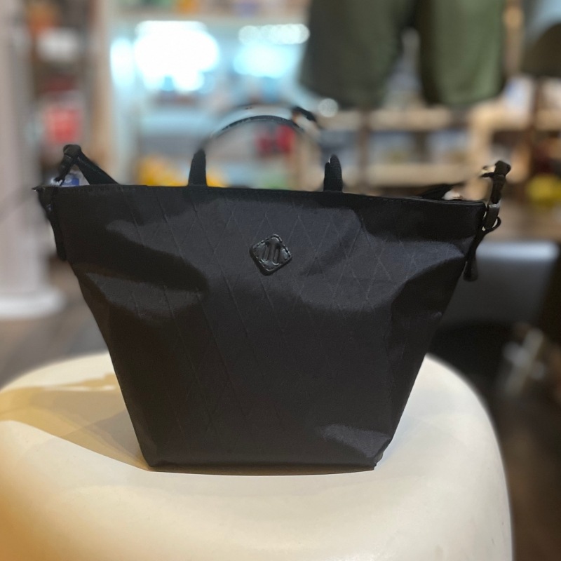 WILD THINGS ワイルドシングス サコッシュ X-PAC採用