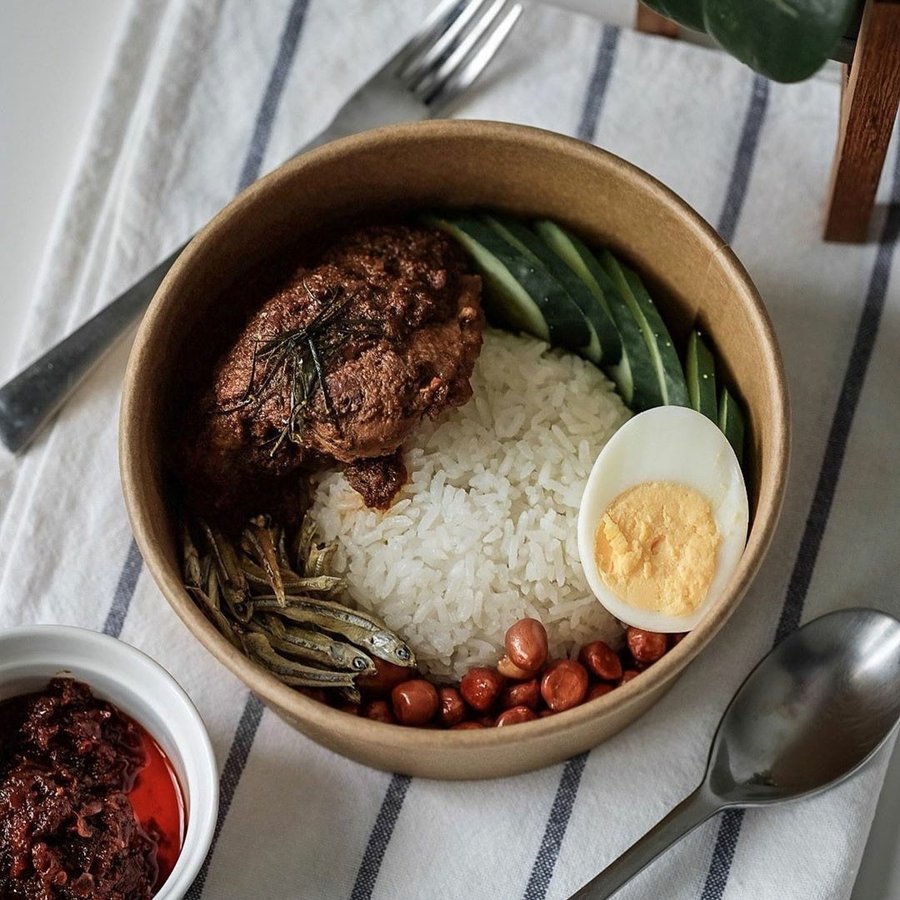 ����ե� �ڡ��ѡ��ܥ��� 1090ml 166mm���� 300��