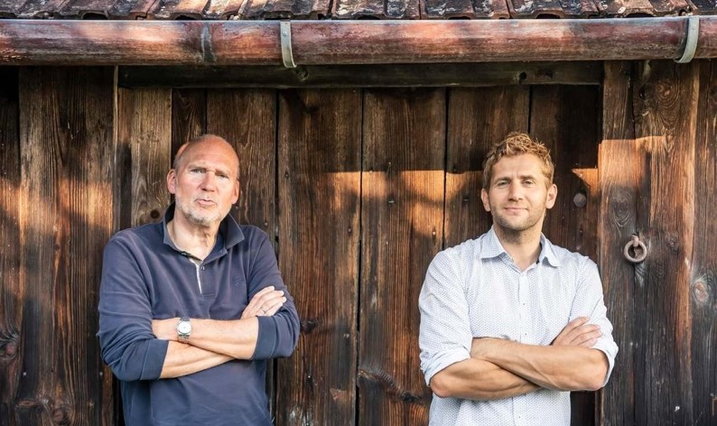 ニューチャプター （オーストリアワイン） LENZMARK New Chapter 2022 × バレリーナ ワイングラスⅢ　ペアグラス（２脚）セツト ギフトにおすすめ