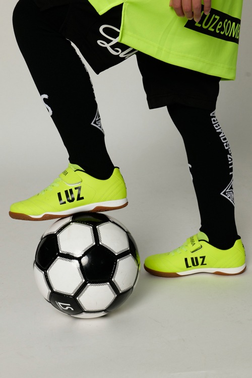 Luz e Sombra ブラック サッカーシューズ LUZ e SOMBRA フットサルシューズ IS ブラック21.5 - メルカリ