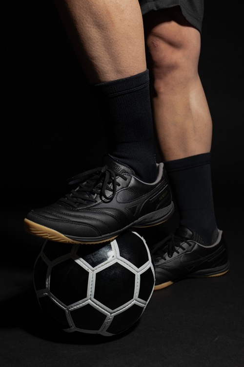 ミズノ] フットサルシューズ モレリア IN 屋内 幅広 インドア ミズノ