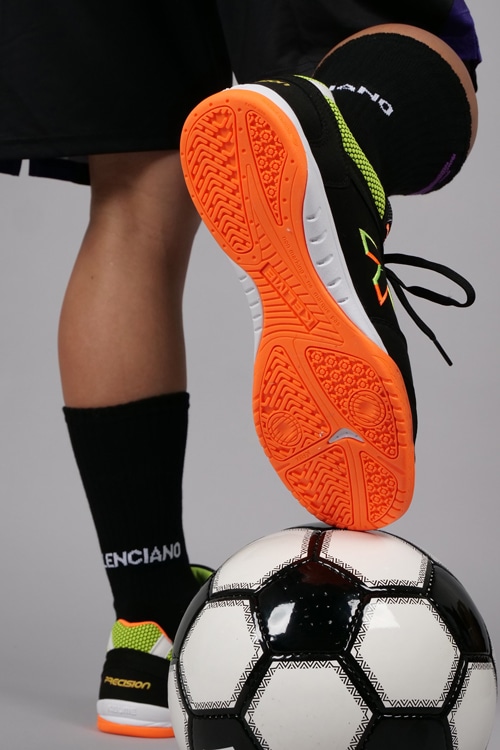 割引セール 30％OFF】KELME/ケルメ フットサルシューズ PRECISION BLK