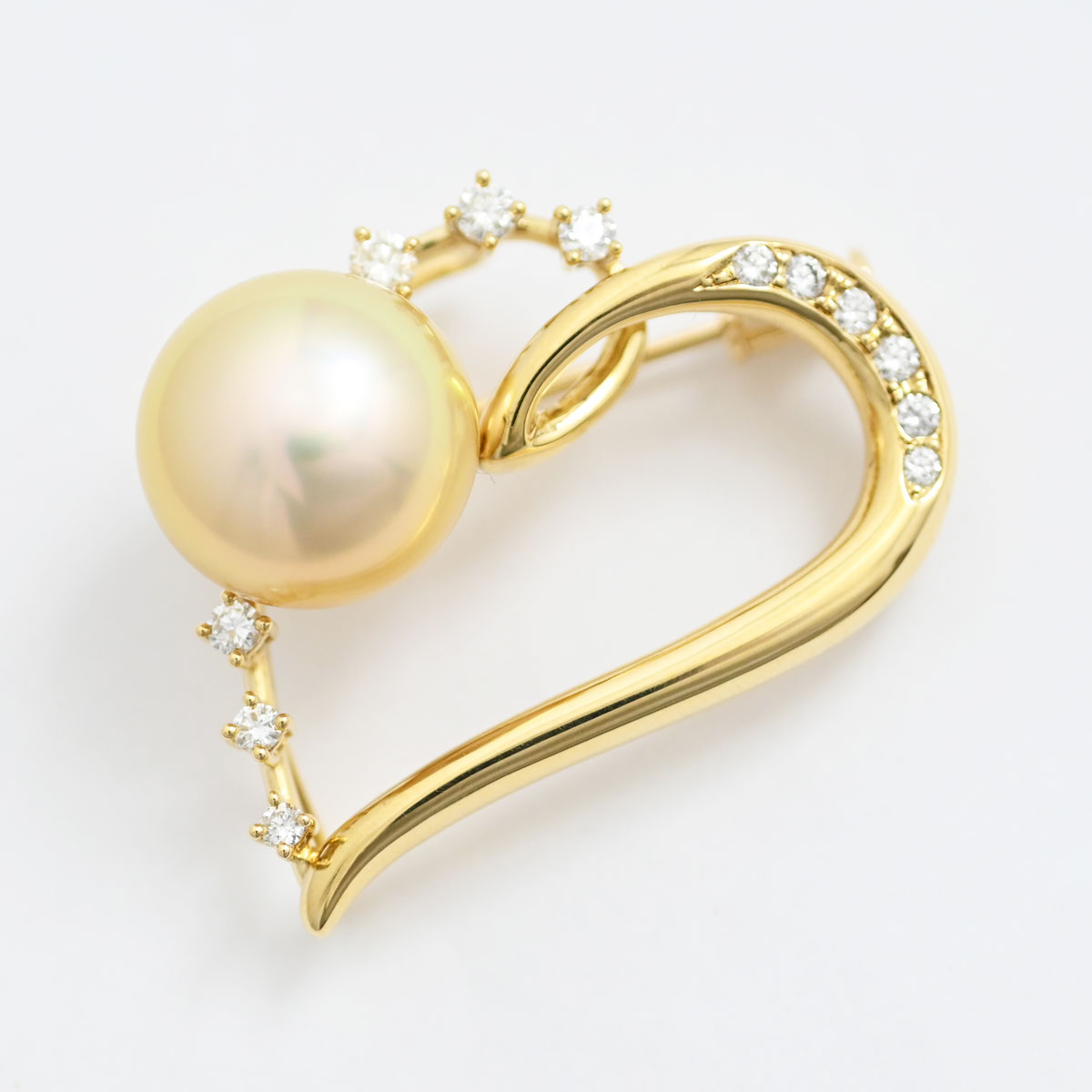 タサキ TASAKI K18YG イエローゴールド シロチョウパール ダイヤ0.33ct ハート ブローチ レディース  3509