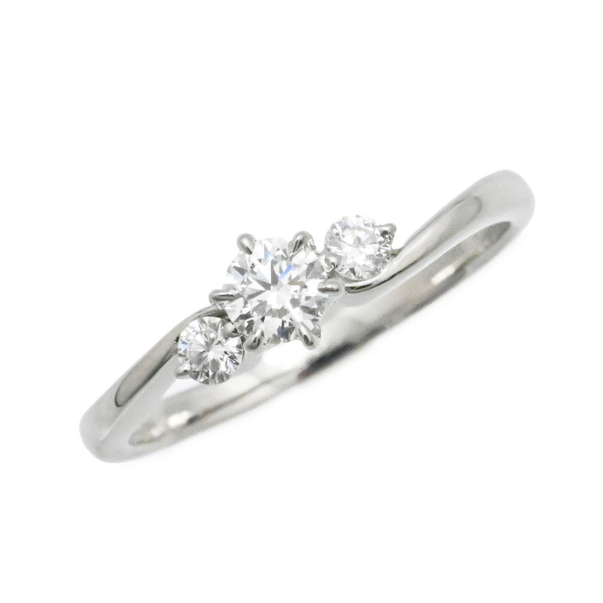 ロイヤルアッシャー ROYAL ASSCHER PT950 プラチナ ダイヤ0.19ct 0.10ct リング 11号 レディース  3686