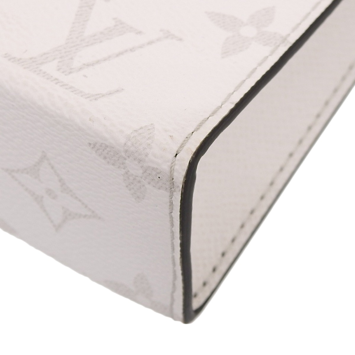 ルイヴィトン LOUIS VUITTON タイガラマ ガストンウェアラブル ショルダーバッグ ななめ掛け モノグラムキャンバス ホワイト メンズ M30935 4758