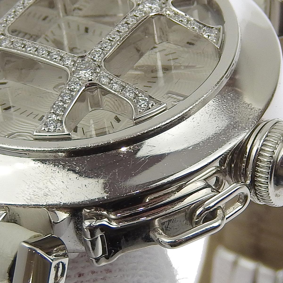 カルティエ CARTIER パシャグリッド32 レディース オートマ 腕時計 純正レザーベルト クロコ ダイアモンド 18K 750WG 8949