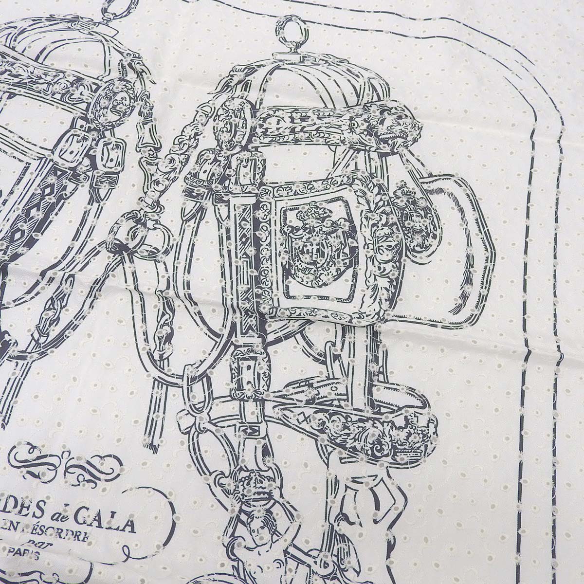 エルメス HERMES カレ70 スカーフ BRIDES de GALA 式典用馬勒 イングリッシュ エンブロイダリー シルク100 ブラン×ノワール 2023春夏 4390