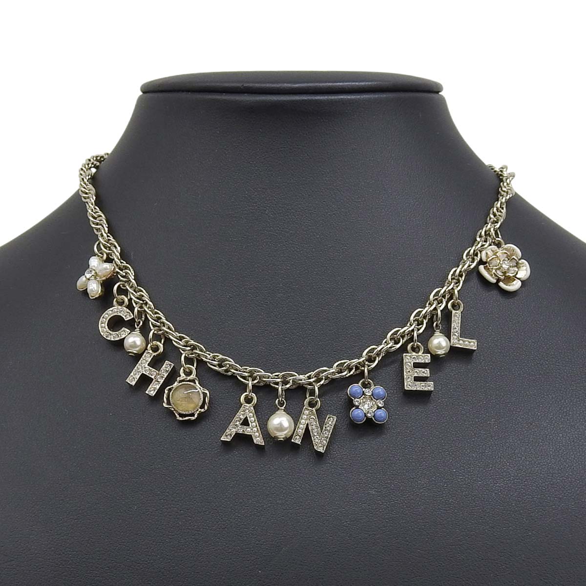CHANEL パール ロゴチャーム ネックレス org.jpg