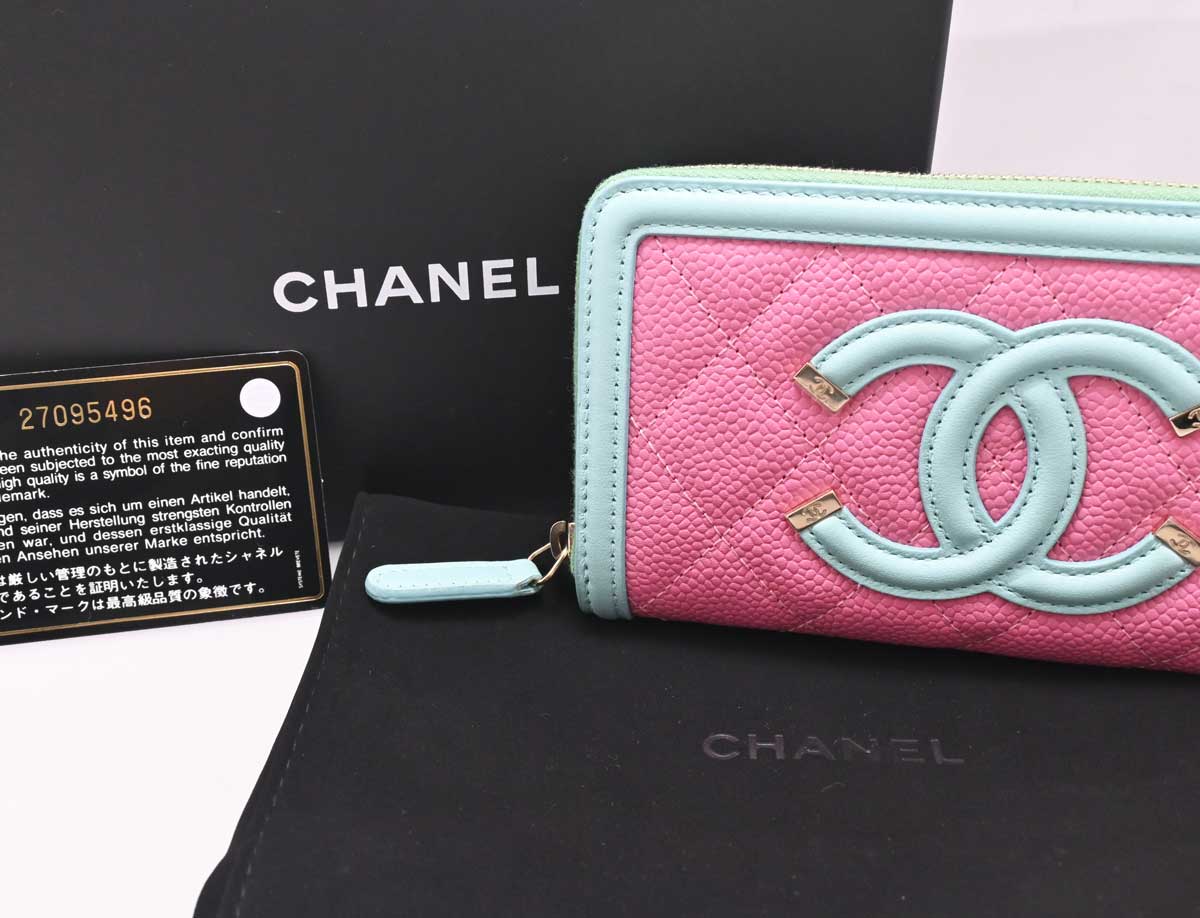 シャネル CHANEL CC フィグリー ラウンドファスナー キャビアスキン コンパクト財布  3297