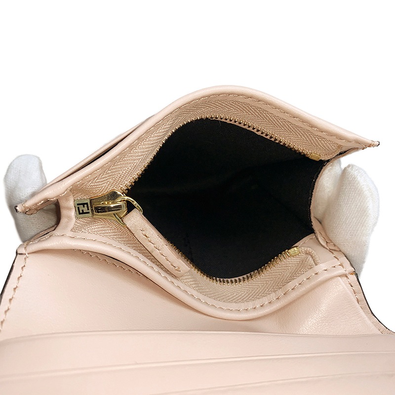 フェンディ FENDI 8М0420 スモールウオレット ロゴ 二つ折りコンパクトウオレット 財布 フェンディローマレディース メンズ 8M0420 2066