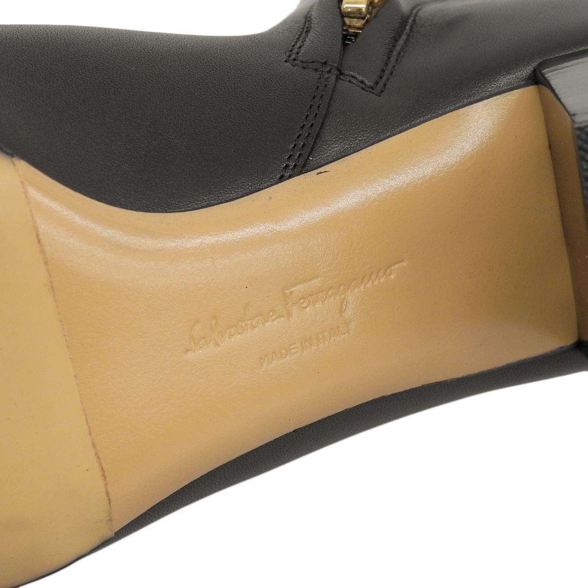 フェラガモ FERRAGAMO サイドファスナー ショートブーツ レザー ブラック 4 1/2 レディース 4686