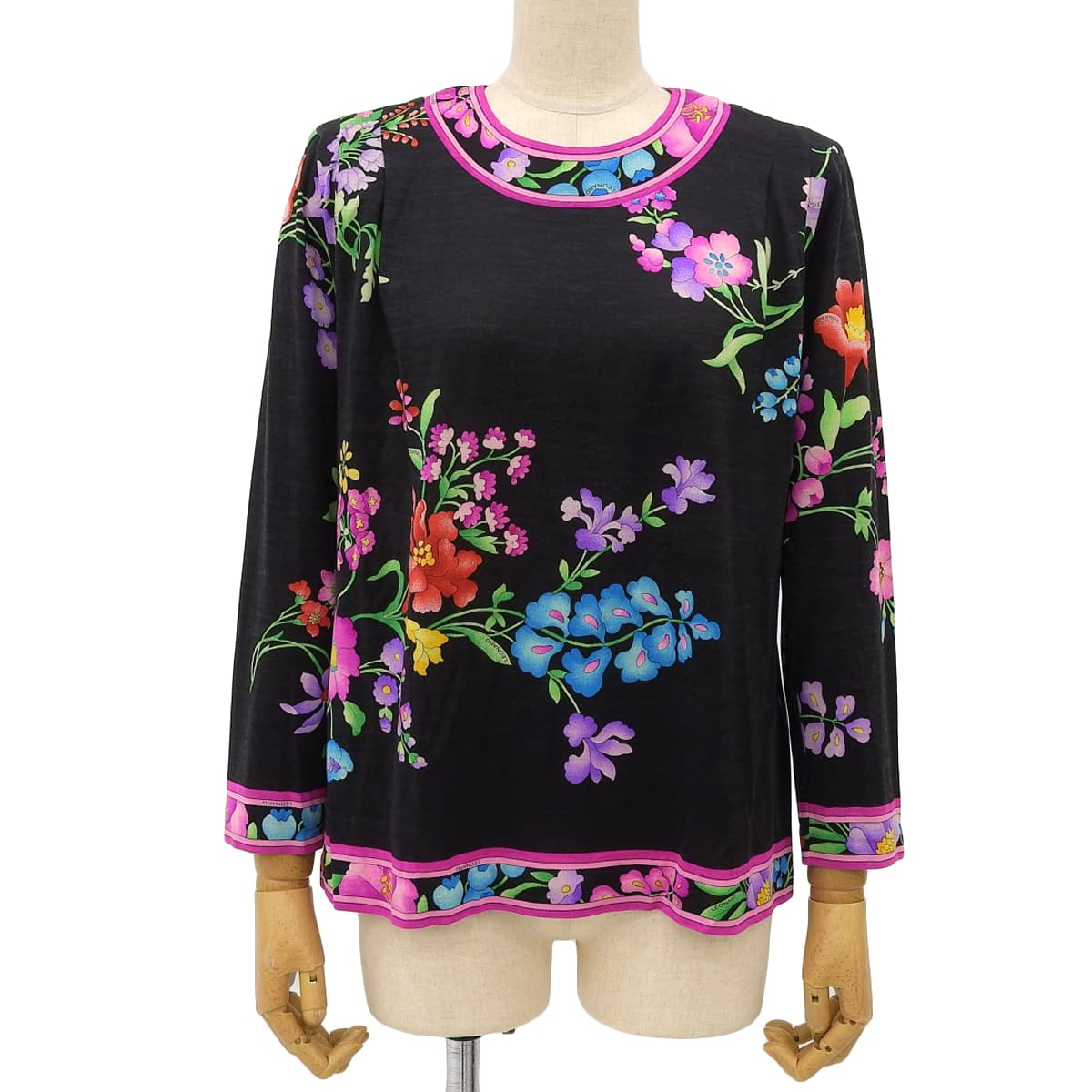 レオナール LEONARD 花柄 カットソー トップス 長袖 ウール×シルク ブラック×マルチカラー サイズL レディース 4407