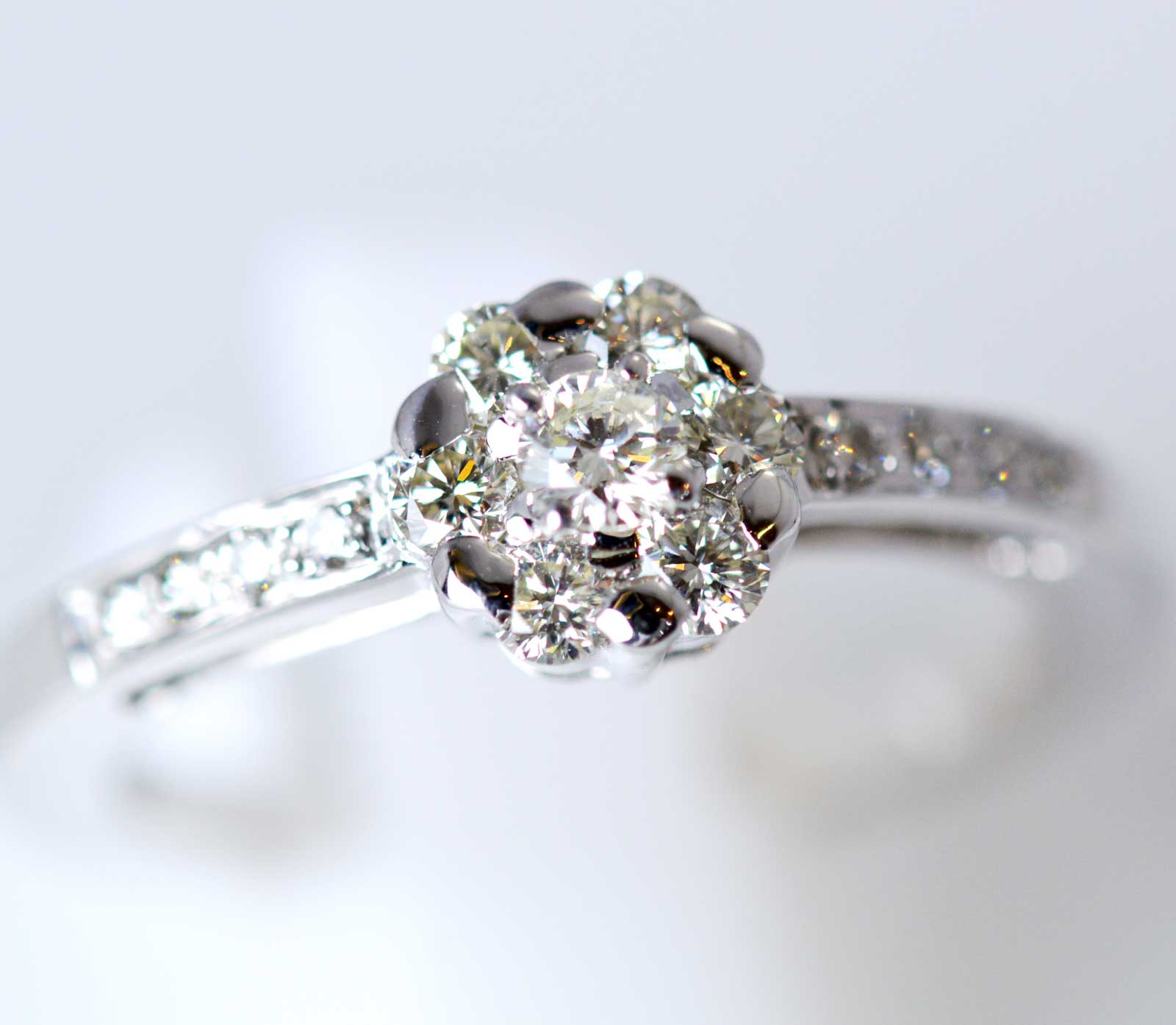 ジュエリー ノンブランド K18WG ホワイトゴールド ダイヤ 0.55ct リング フラワーモチーフ 14号 ノンブランドジュエリー 6217
