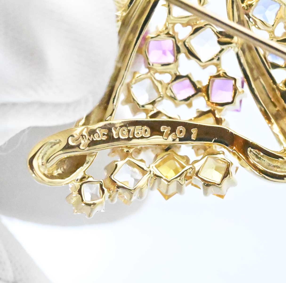 ジュネ Jeunet K18YG イエローゴールド サファイア7.01ct ブローチ 3208
