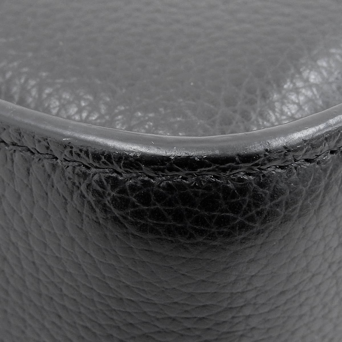 バレンシアガ BALENCIAGA ノースサウス XS 2wayショルダーバック ハンドバッグ ポーチ付き レザー ブラック レディース 4409