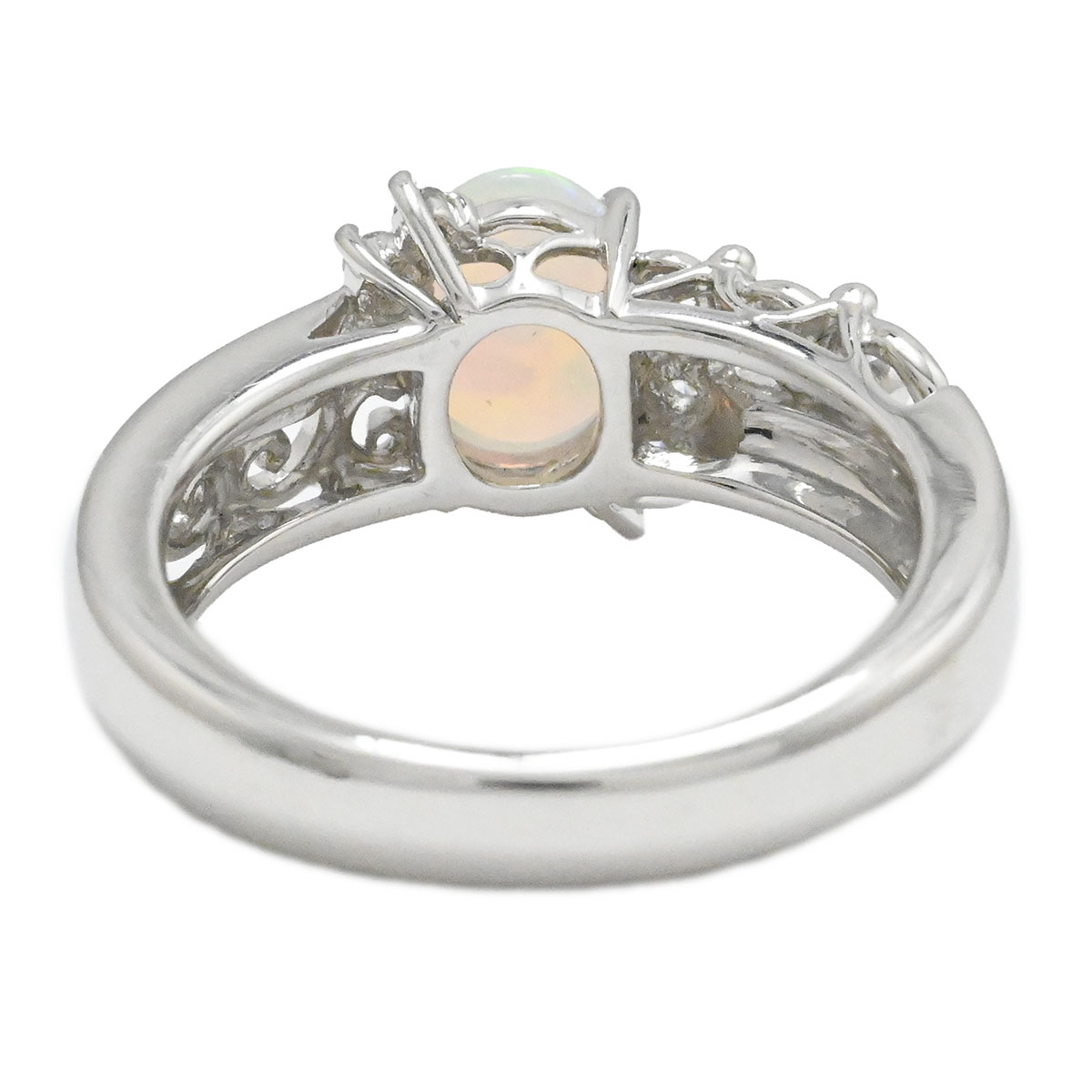 ポーラ POLA PT900 プラチナ オパール0.55ct ダイヤ0.09ct リング