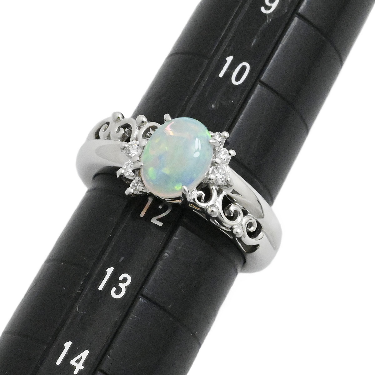 ポーラ POLA PT900 プラチナ オパール0.55ct ダイヤ0.09ct リング