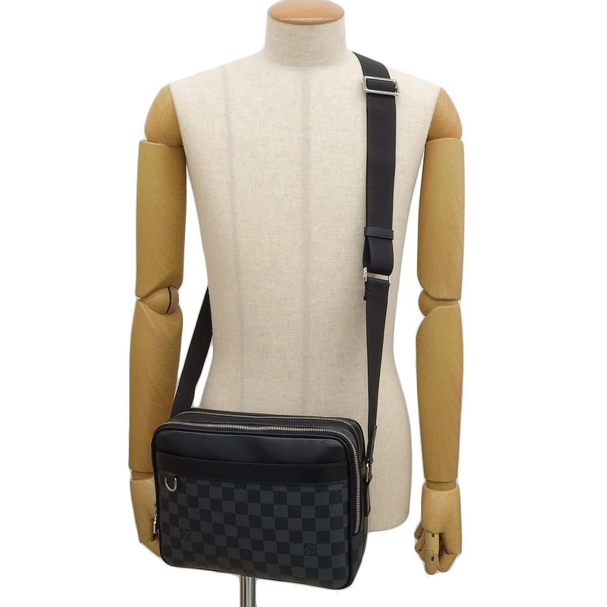 ルイヴィトン LOUIS VUITTON ダミエグラフィット トロカデロメッセンジャー 斜め掛け ダミエグラフィットキャンバス 男女兼用 N40087 4411