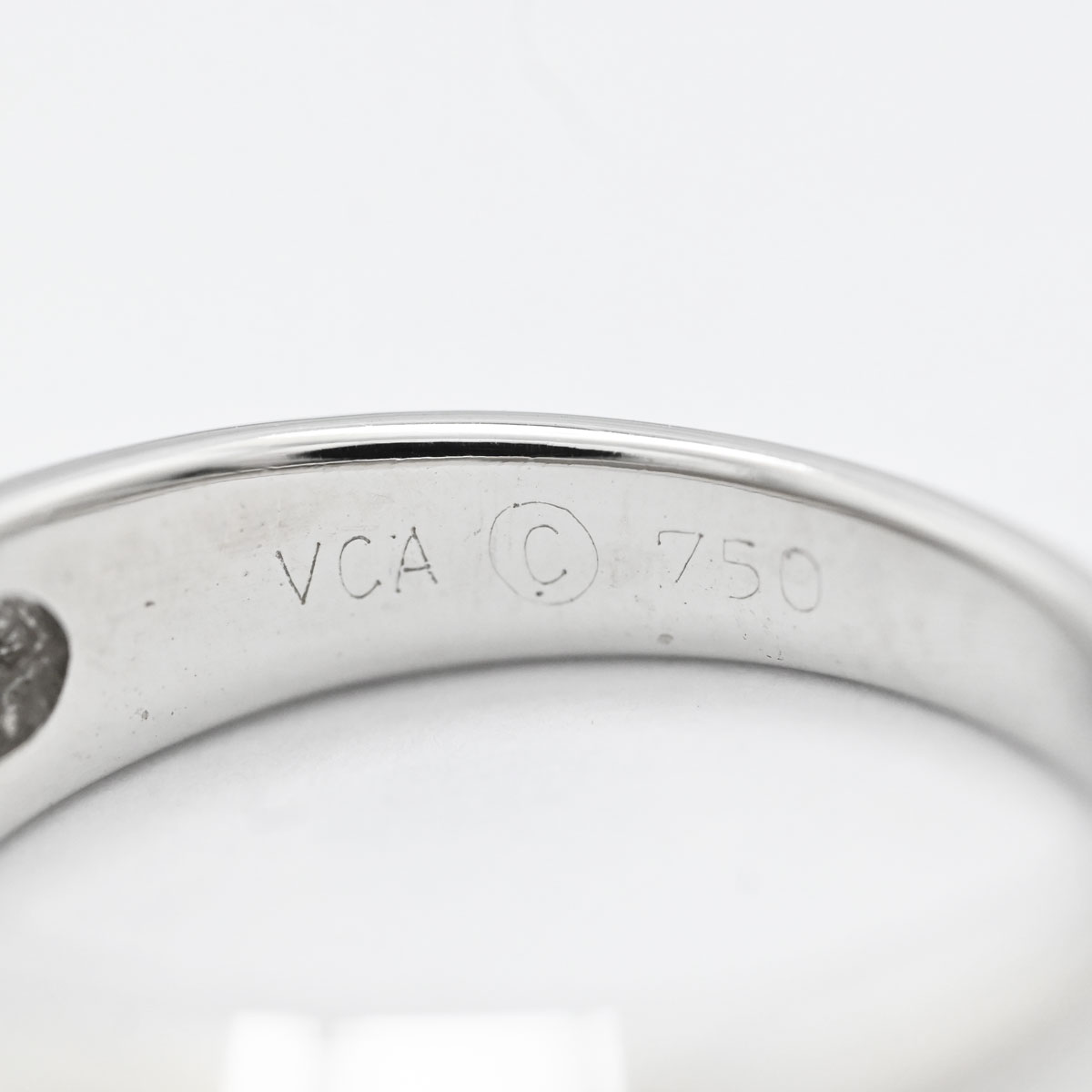 ヴァンクリーフ＆アーペル VAN CLEEF & ARPELS 750WG ホワイトゴールド シニアチュール シグネチャー ロゴ リング 9.5号  3396