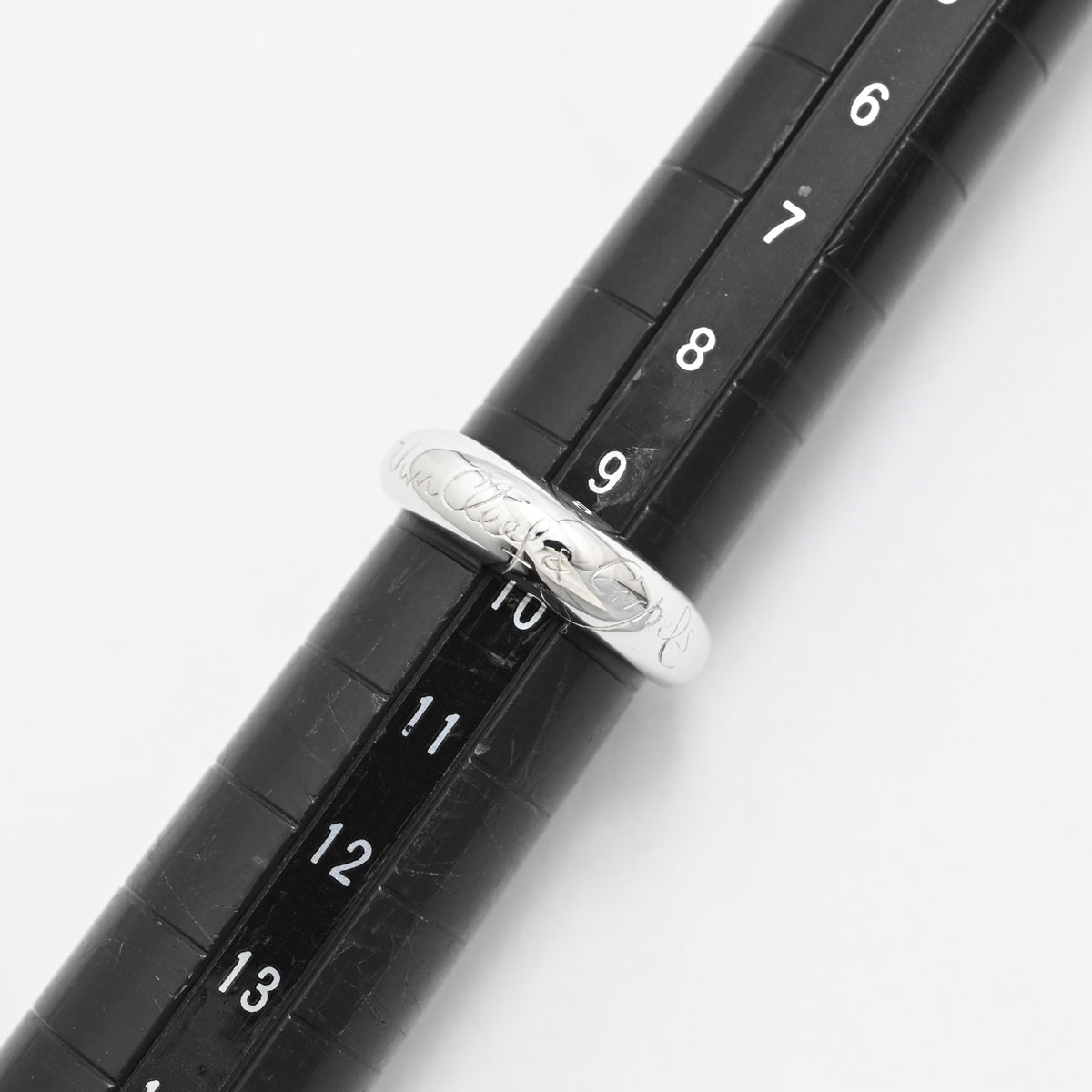 ヴァンクリーフ＆アーペル VAN CLEEF & ARPELS 750WG ホワイトゴールド シニアチュール シグネチャー ロゴ リング 9.5号  3396