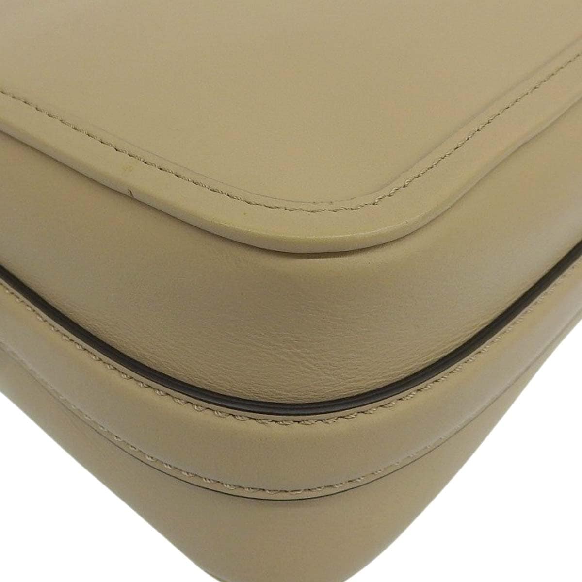 フェンディ FENDI キャム ショルダーバッグ カメラバッグ ポシェット 斜め掛け レザー ベージュ レディース 4630