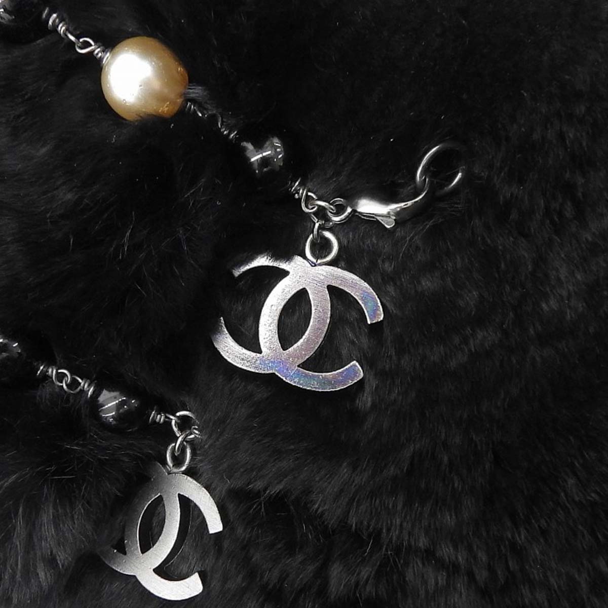 シャネル CHANEL ココマーク チャーム マフラー 襟巻き ラビットファー ラパン ブラック レディース 4722