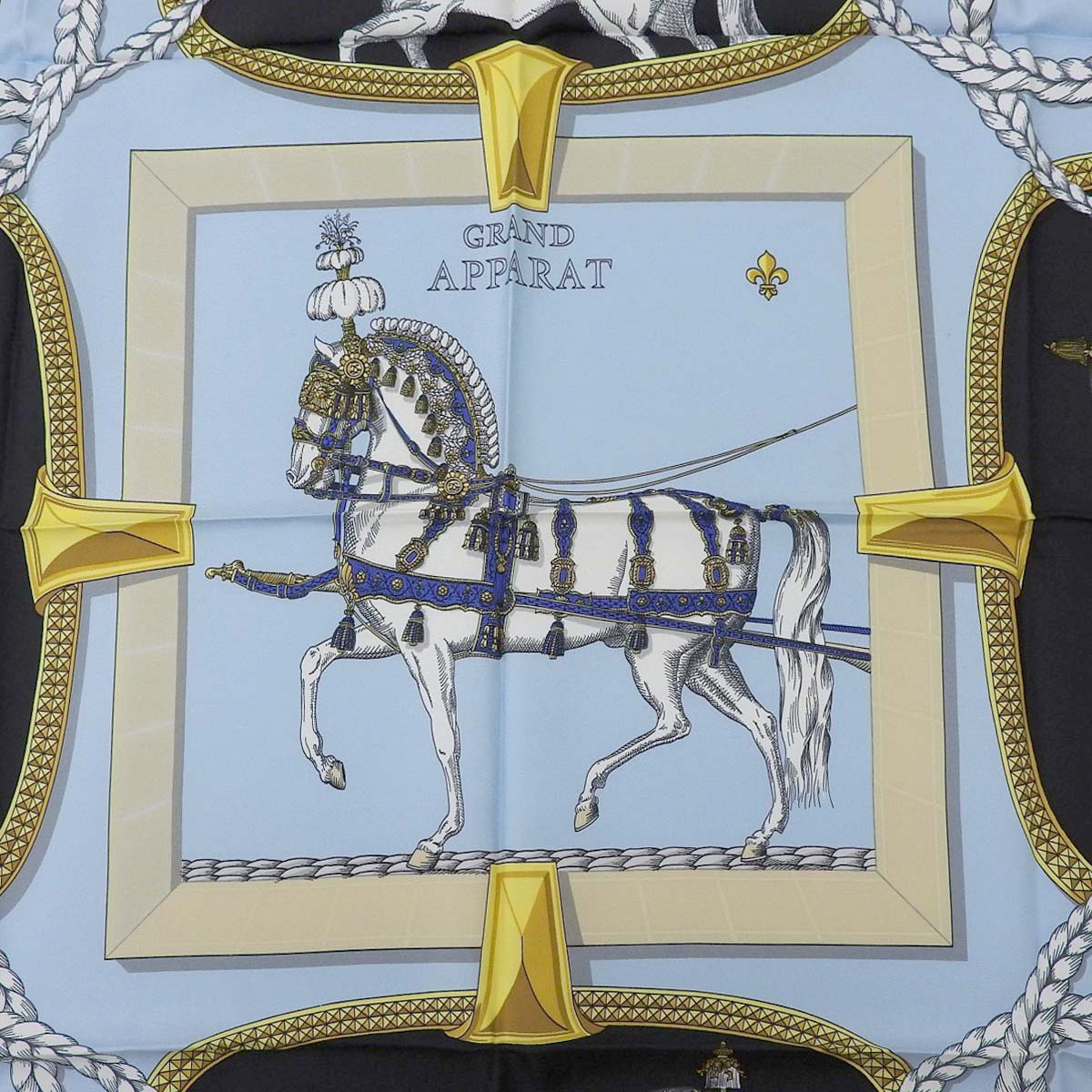 エルメス HERMES カレ90 GRANDAPPARAT 盛装の馬 スカーフ シルク ライトブルー×ブラック レディース 4726