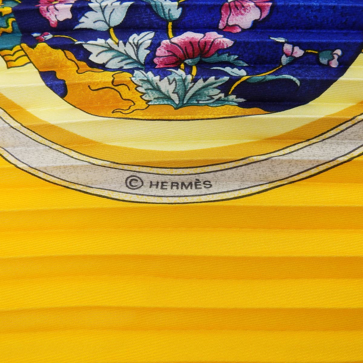 エルメス HERMES プリーツスカーフ Qu immorte le flacon 香水瓶 シルク イエロー レディース 4731