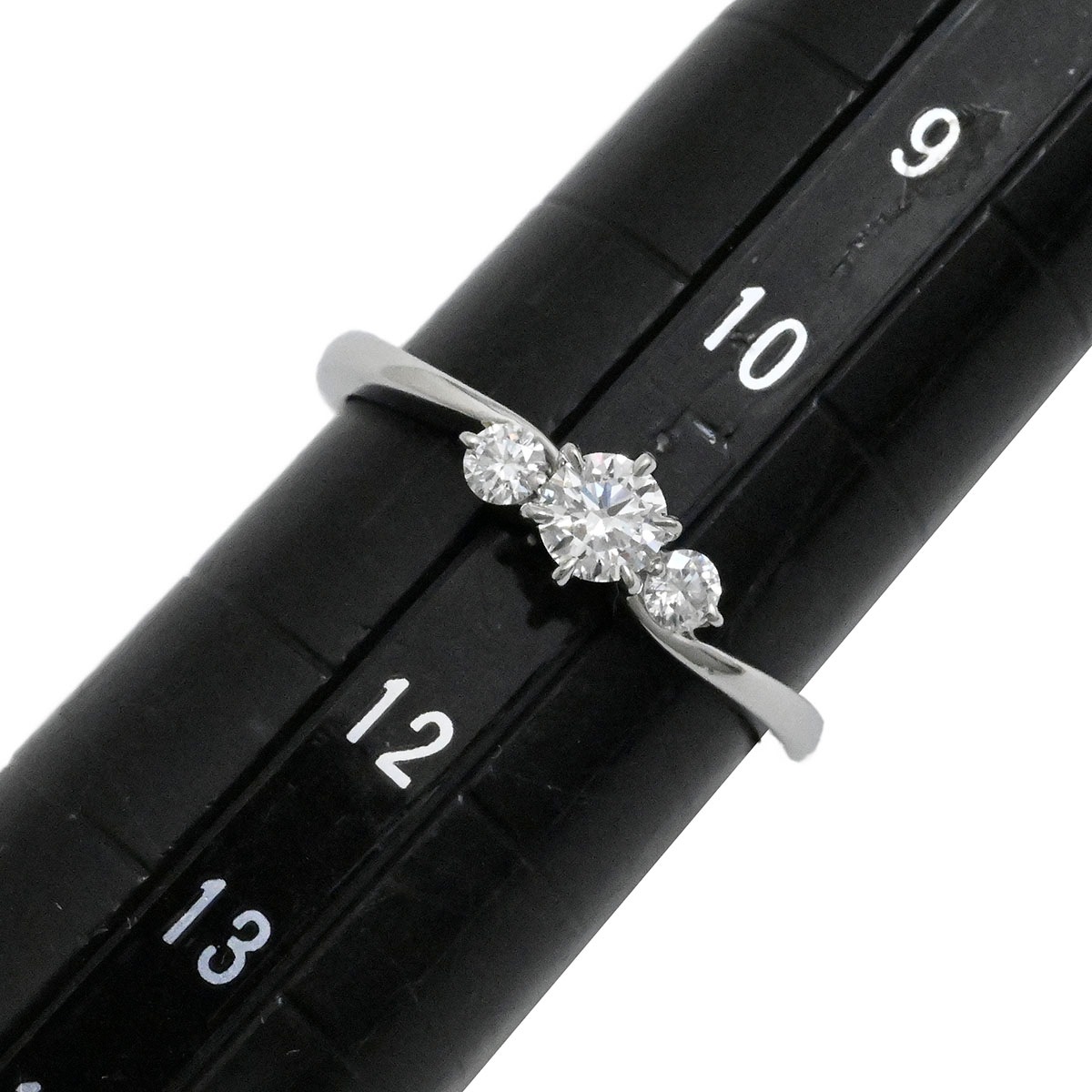 ロイヤルアッシャー ROYAL ASSCHER PT950 プラチナ ダイヤ0.19ct 0.10ct リング 11号 レディース  3686