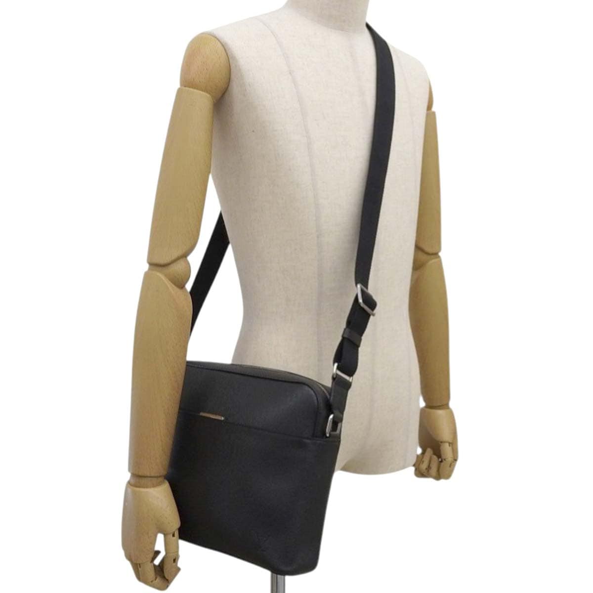 ルイヴィトン LOUIS VUITTON タイガ アントン メッセンジャーMM 斜め掛け アルドワーズ メンズ M33429 4638