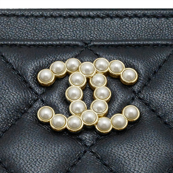 シャネル CHANEL マトラッセ ラムスキン ココマーク パール コインケース カードケース コンパクト財布 レディース  2035