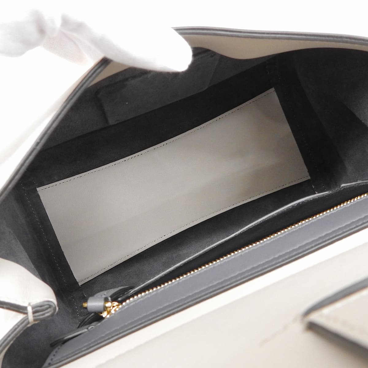 ジバンシー GIVENCHY ミスティック 2WAY ショルダーバッグ ハンドバッグ 肩掛け ななめ掛け レザー ベージュ ゴールド金具 レディース 4736