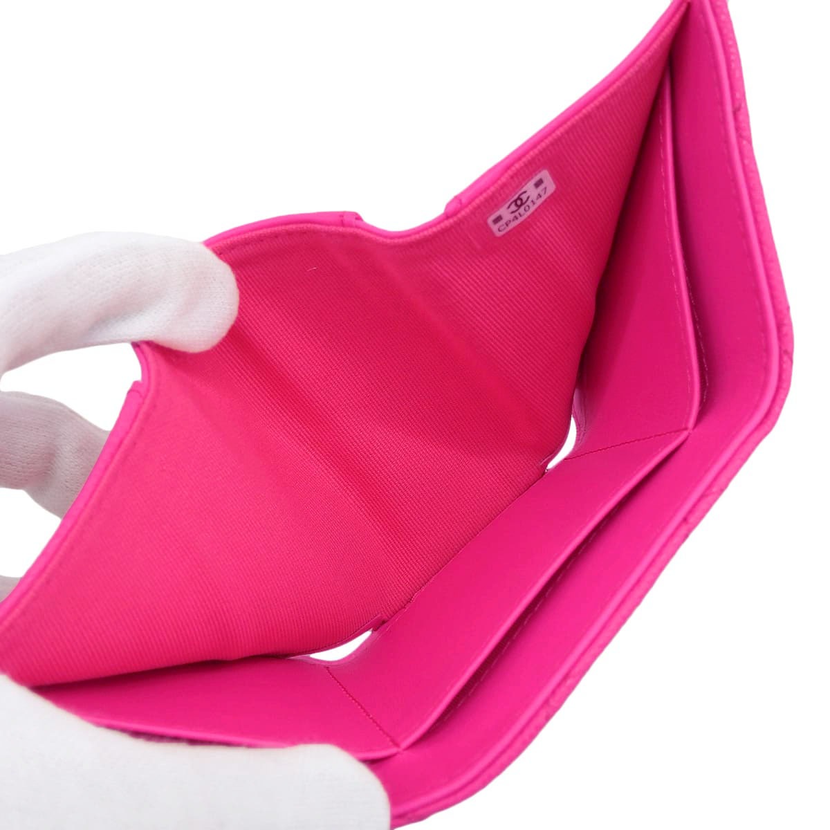 シャネル CHANEL ココマーク マトラッセ Wホック 三つ折り コンパクト財布 キャビアスキン ネオンピンク ゴールド金具 レディース 4737