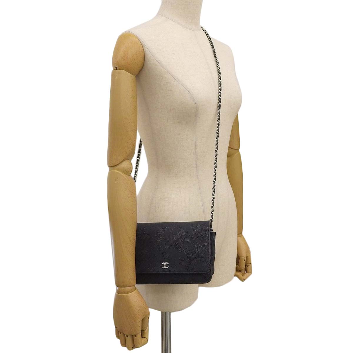 シャネル CHANEL チェーンウォレット ショルダーバッグ レザー ブラック レディース 18番台 4421