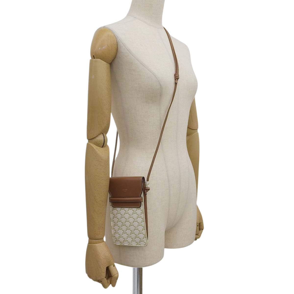 セリーヌ CELINE トリオンフ フラップ付モバイルポーチ 斜め掛け トリオンフキャンバス×ラムスキン ホワイト×タン レディース 4648