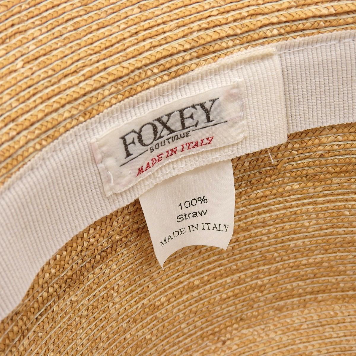 FOXEY ベージュ ストローハット　ホワイトリボン フォクシー FOXEY BOUTIQUE ストローハット 麦わら帽子 リボン