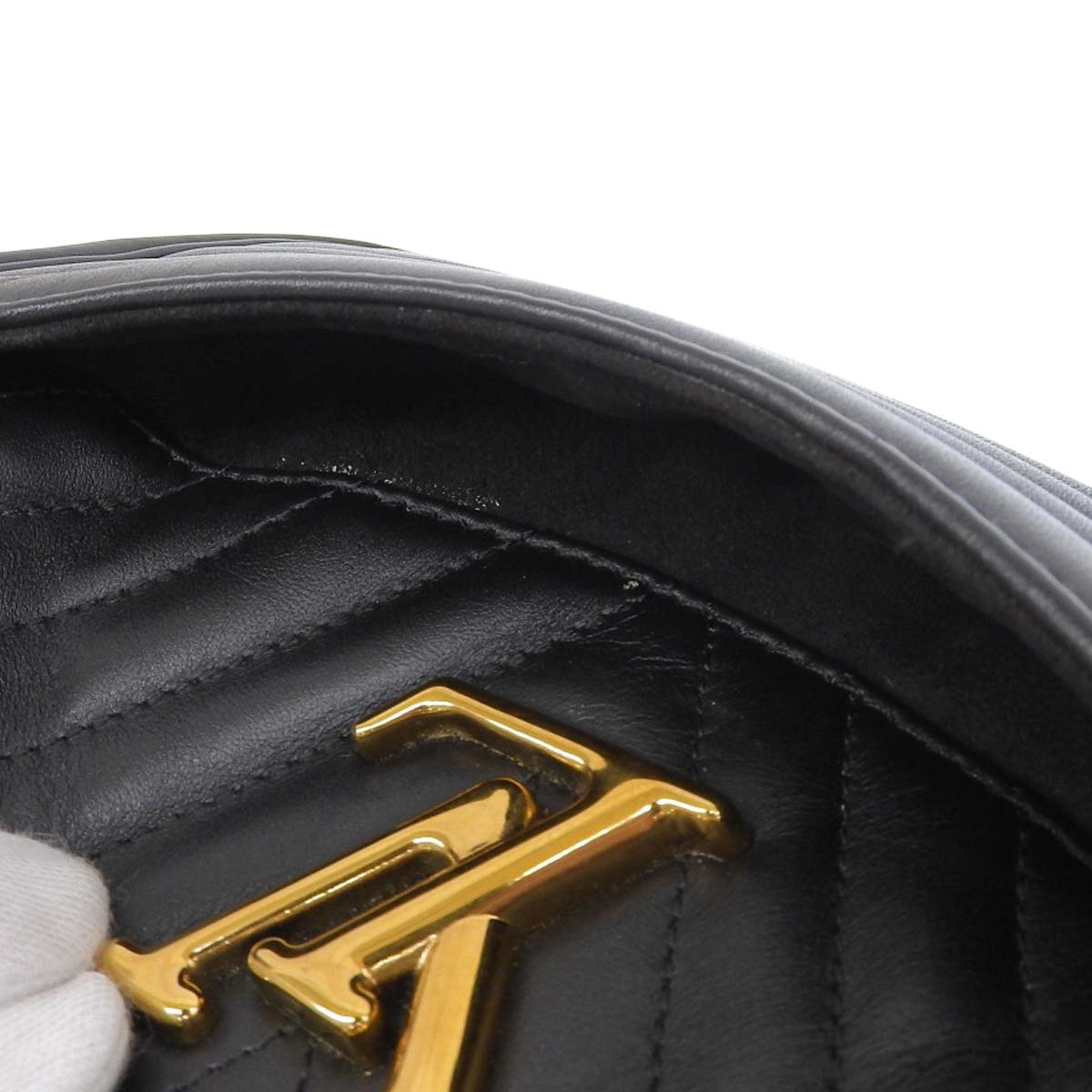 ルイヴィトン LOUIS VUITTON ニューウェーブ カメラバッグ ショルダー チェーンショルダー レザー ブラック レディース M53682 4423
