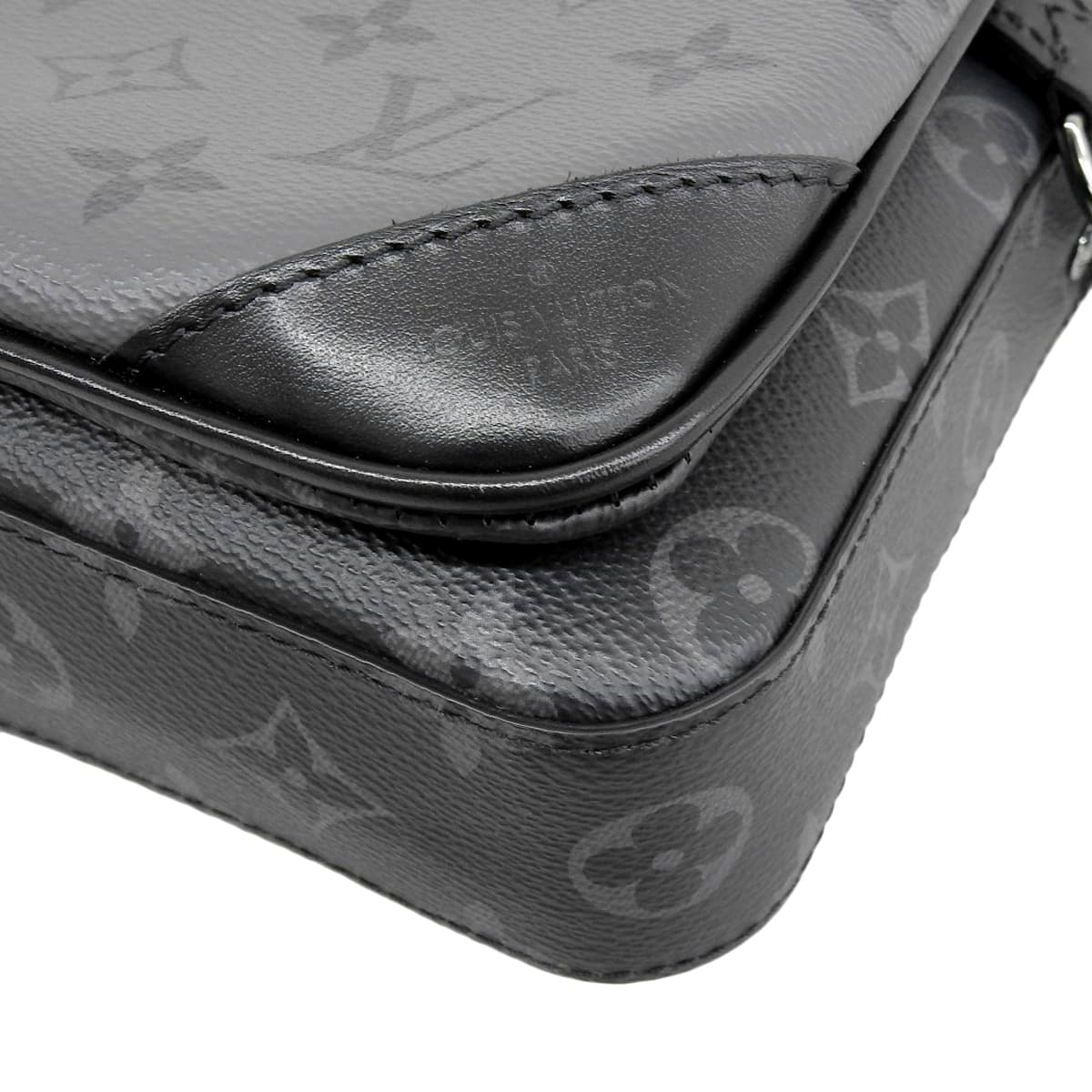 ルイヴィトン LOUIS VUITTON モノグラム エクリプス トリオメッセンジャー ショルダーバッグ 斜め掛け ポーチ コインパース メンズ M69443 4744