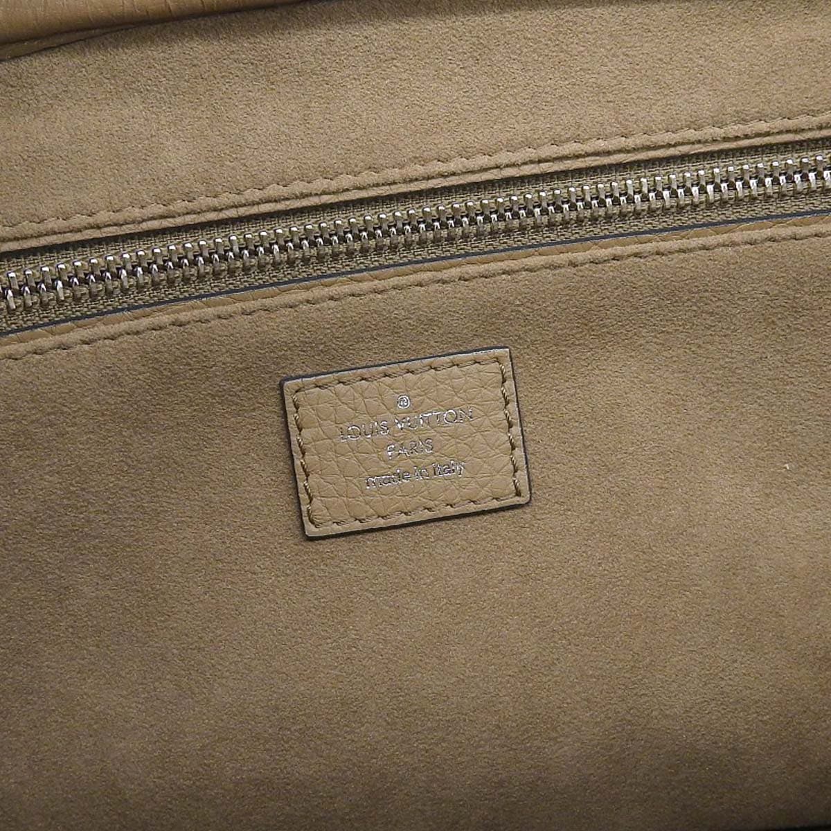 ルイヴィトン LOUIS VUITTON バムバッグ ボディバッグ トリヨンレザー