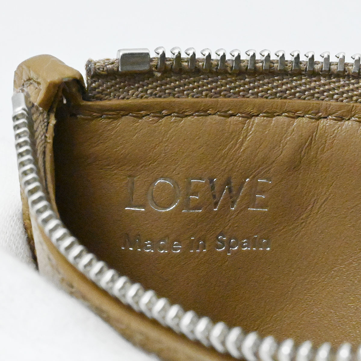 ロエベ LOEWE ぺブルコインケース カードホルダー 財布 レディース  3977