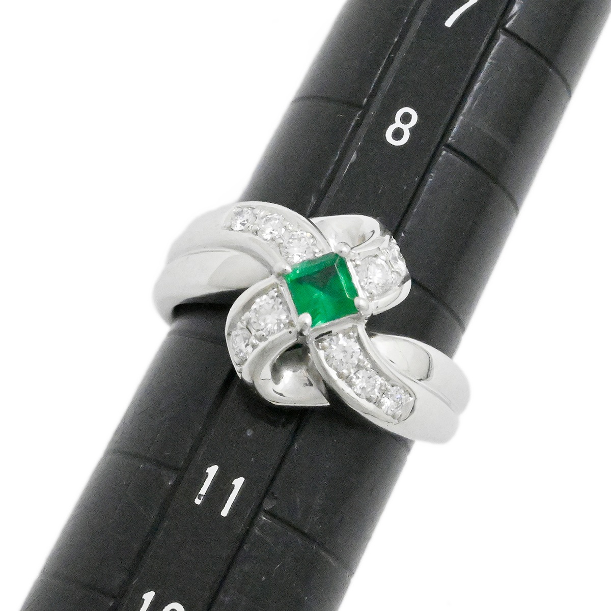 ポーラ POLA PT900 プラチナ ダイヤ0.28ct エメラルド0.20ct リング サイズ10号 レディース  3975