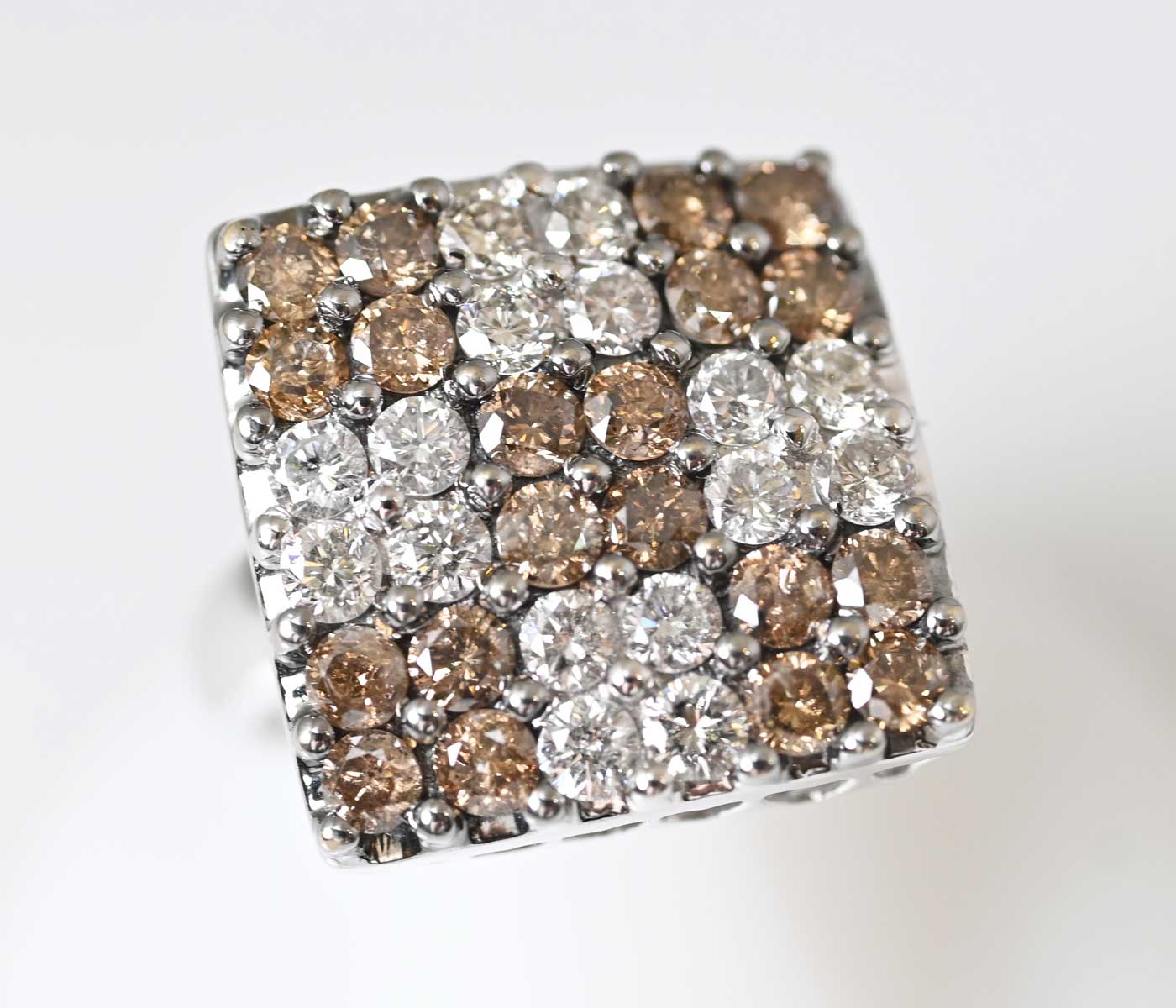 ジュエリー ノンブランド K18ＷG ダイヤ1.00ct ブラウンダイヤ1.40ct ノンブランドジュエリー 7442