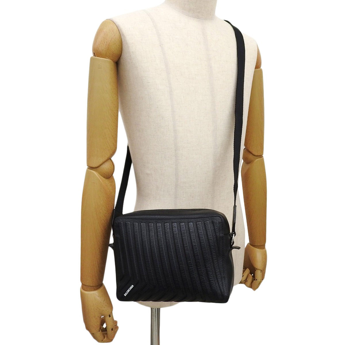 BALENCIAGA CAR レザーショルダーバック/斜め掛け バレンシアガ BALENCIAGA カー カメラバッグ ショルダーバッグ