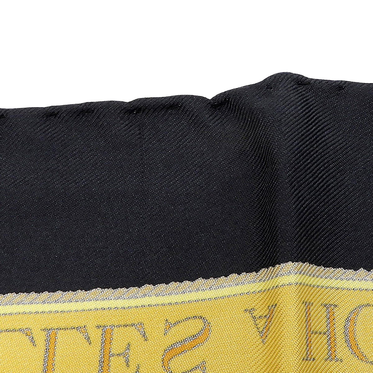 エルメス HERMES カレ スカーフ SELLES A HOUSSE カバーへの腰掛 シルク ブラック×イエロー レディース  4817
