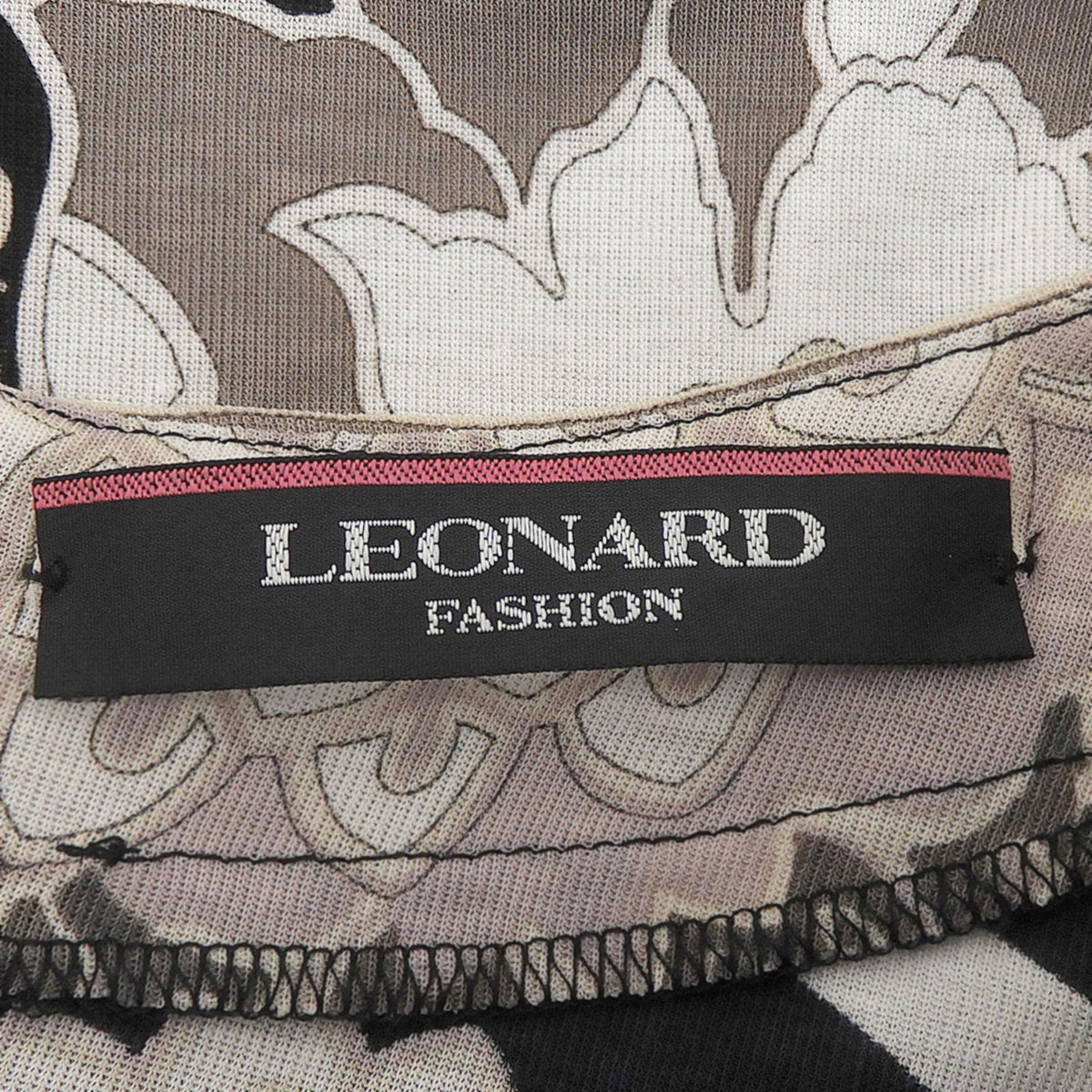 レオナール LEONARD カットソー 七分袖 Vネック 花柄 トップス 綿