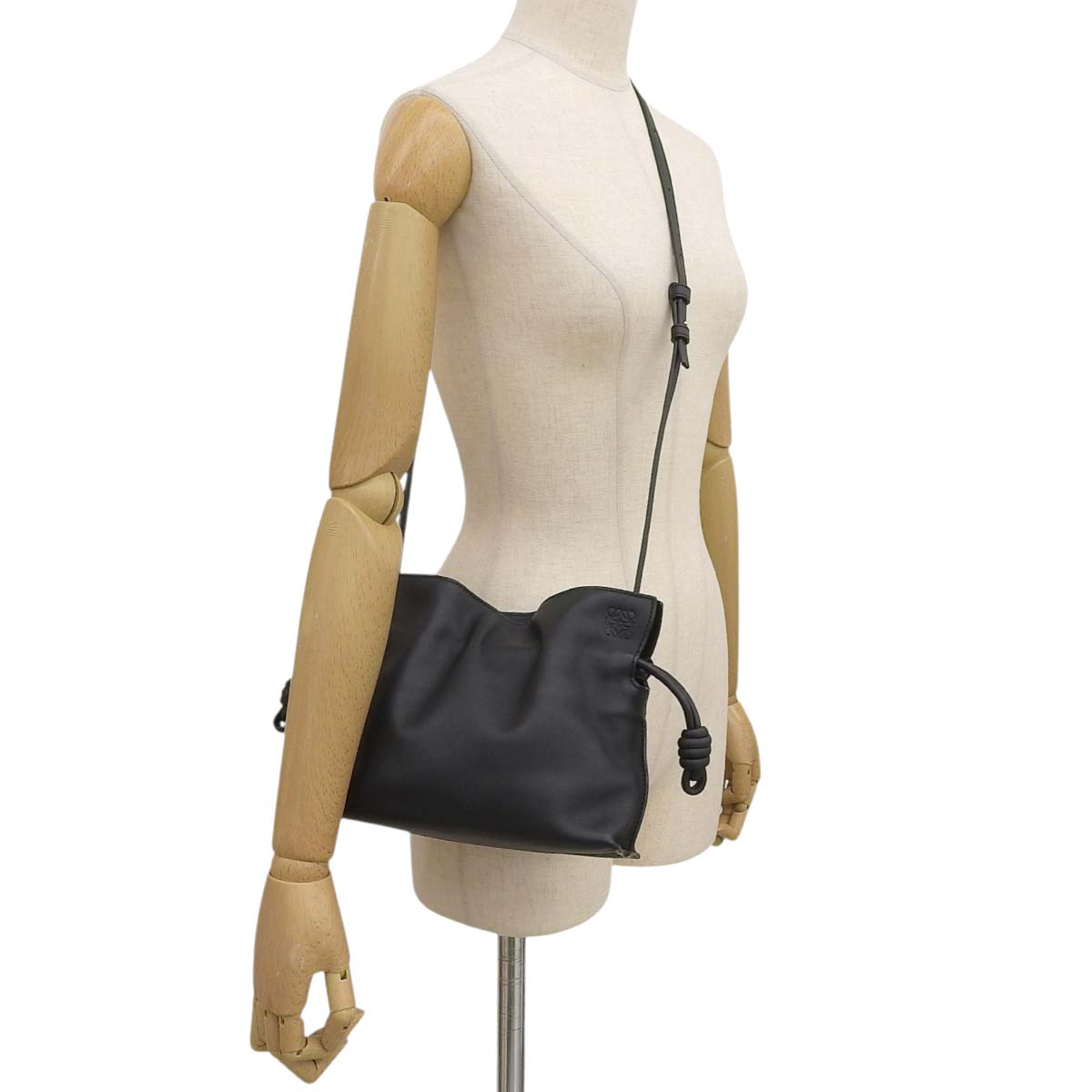 ロエベ LOEWE フラメンコ クラッチミニ ショルダーバッグ ななめ